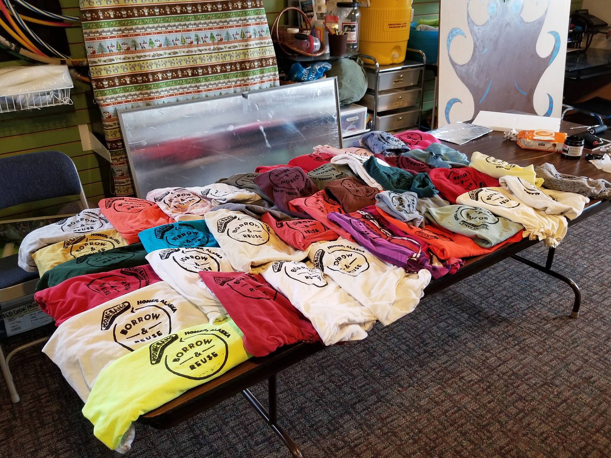 Boomerang bags, as seen here, are handmade totes and shopping bags by groups of people in communities around the world through grassroots efforts to reduce the use of plastic bags. The Center for Alaskan Coastal Studies is spearheading the start of boomerang bag making in Homer with sewing bees hosted at the center. (Photo courtesy Beth Trowbridge)