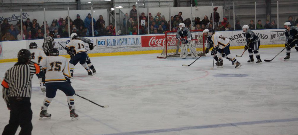 The Mariners scored a victory against the SoHi Stars at a Nov. 11 at-home game. They meet the Stars again Saturday in the final game of this week’s End of the Road Shootout.